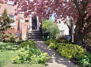 594 Rector St, Philadelphia, PA 19128