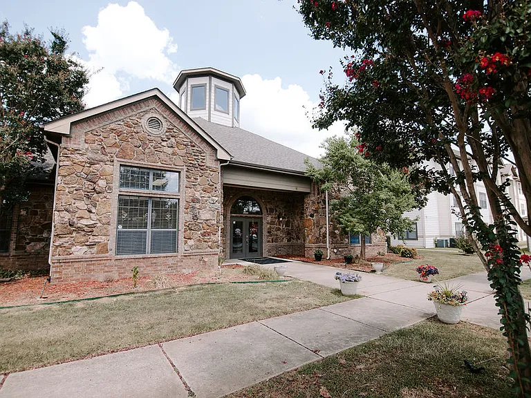 Hometowne at Conway — Photo 18