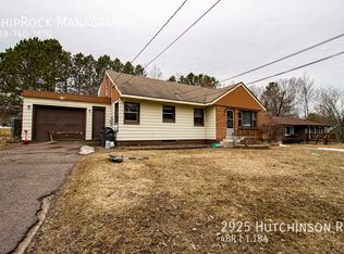 2925 Hutchinson Rd, Duluth, MN 55811