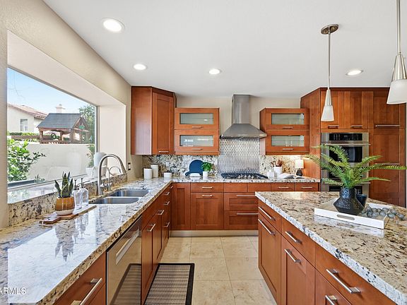 3rd image of 9502 E Presidio Road