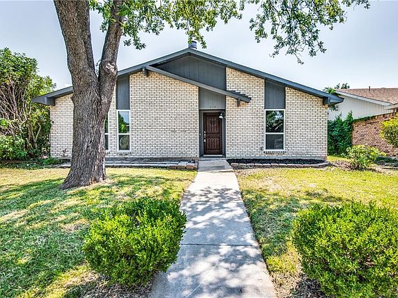 3rd image of 5024 Avery Ln