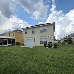 4 bed, 2.5 bath, 1803 sqft, $2,600 — Photo 2