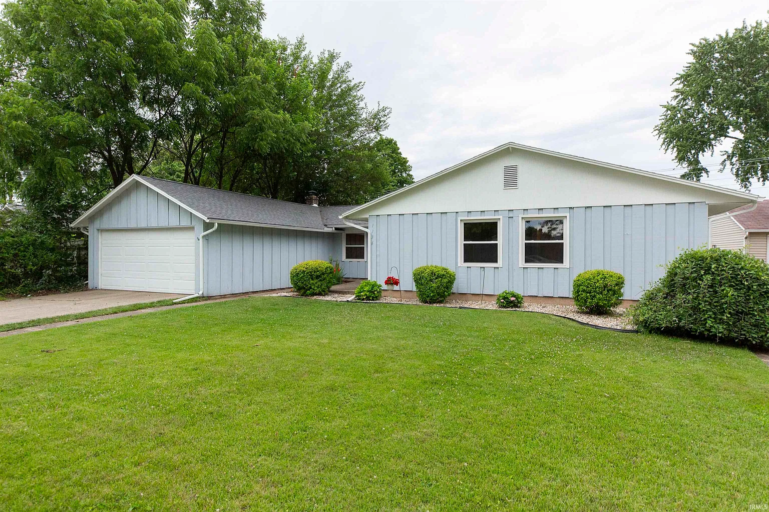 1136 Helmen Dr photo 1