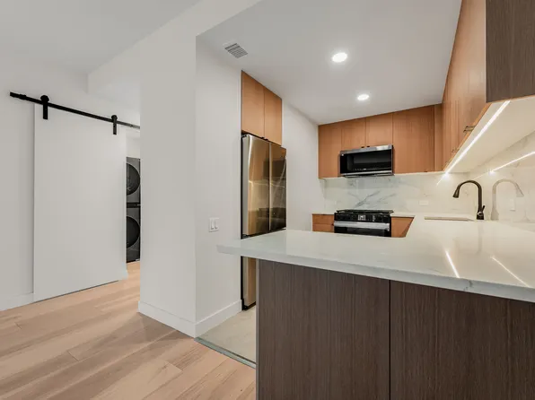 146 West 57th Street image 5 of 35