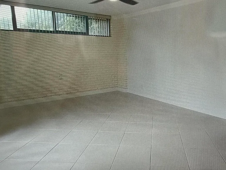 3648 Victoria Dr — Photo 20