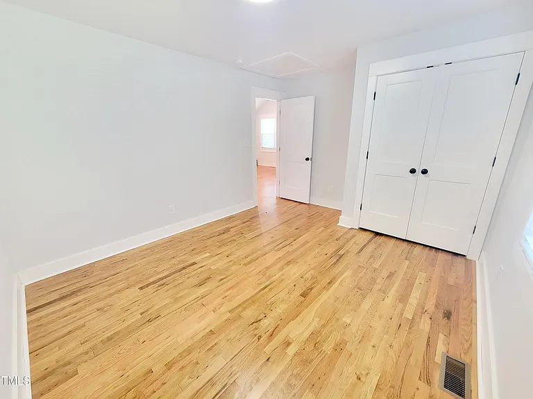 805 Coleman St — Photo 30