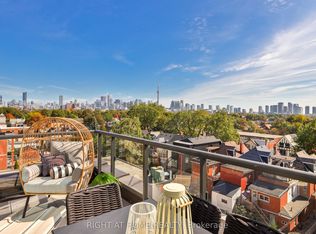 899 College St #615, Toronto, ON M6H 1A1