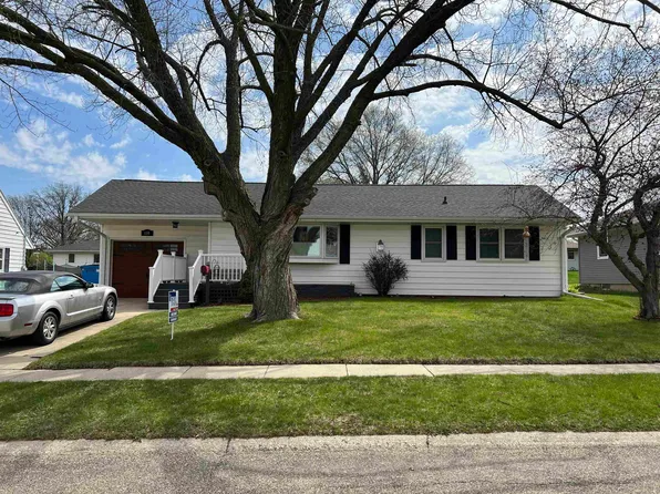 110 Hillcrest Dr, Reinbeck, IA 50669