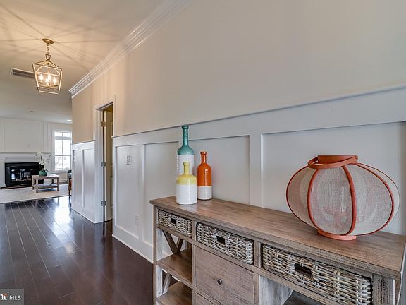 3rd image of 32435 W Haven Wood