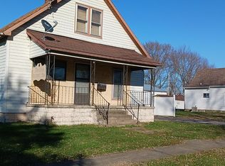 137 Charlotte St, Centralia, IL 62801