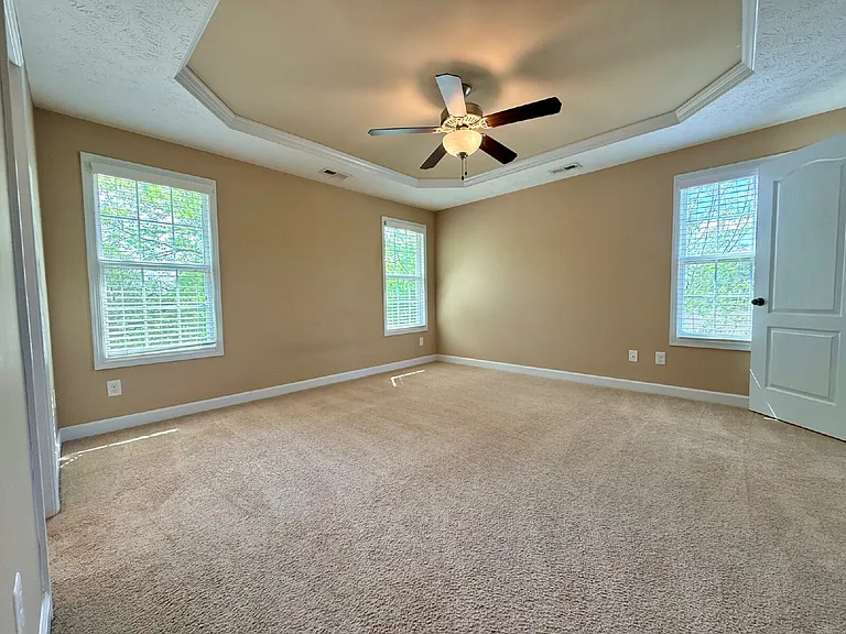 422 Jamestown Ave — Photo 20