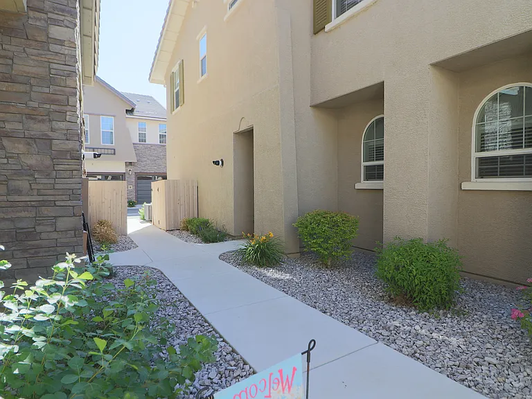 1860 Sea Horse Rd #A — Photo 7