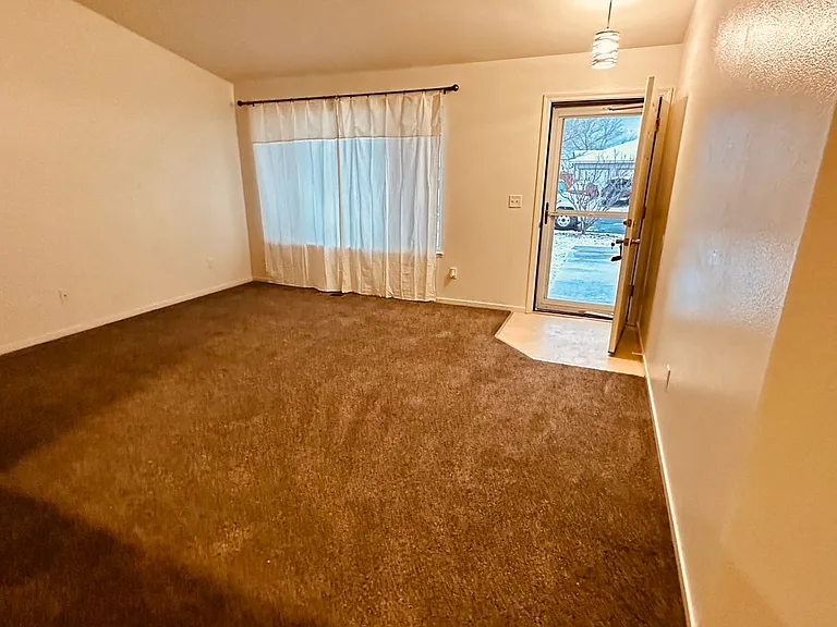 1320 Nevada Pacific Blvd — Photo 6