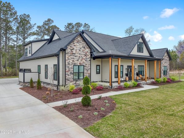 9442 Old Salem Way, Calabash, NC 28467