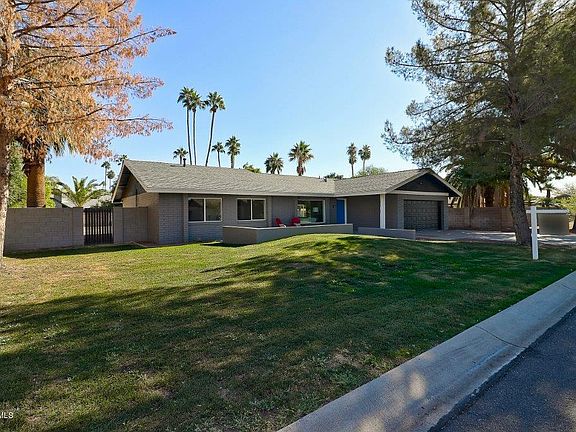3rd image of 347 Ancora Dr W