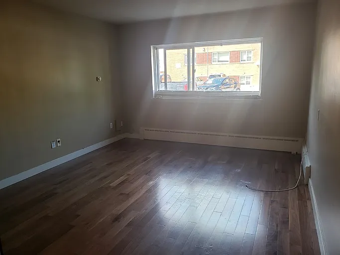 565 Corydon Ave #108 — Photo 6