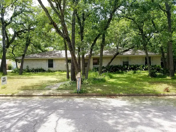 3116 Hummingbird Cir, Bryan, TX 77807