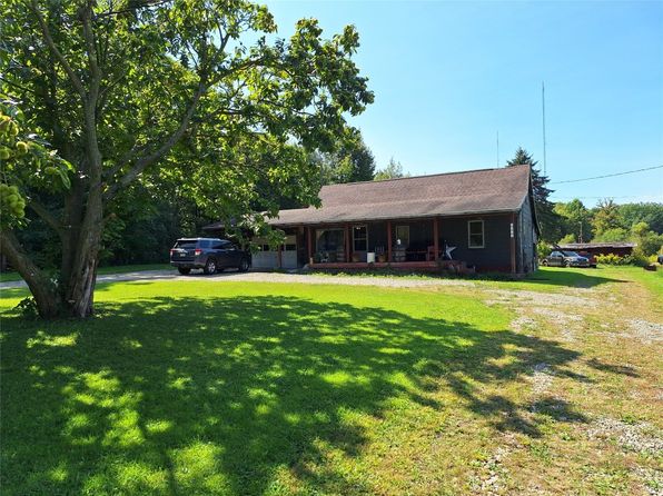 8414 Parson Rd, Erie, PA 16509