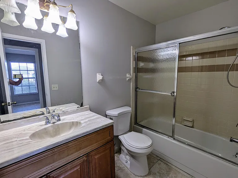 554 SW Lakehurst Dr — Photo 10