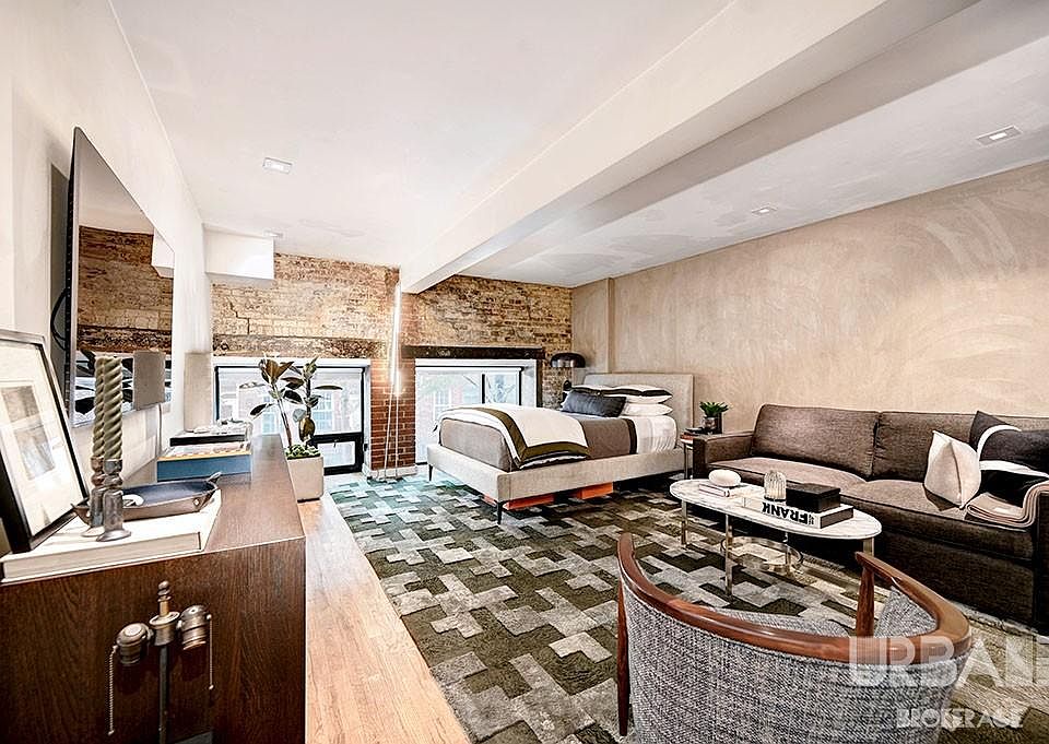 1st image of 123 Bank St APT 240