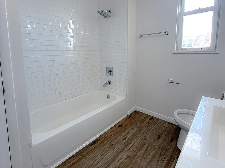 1404 Wareman Ave #1 — Photo 9