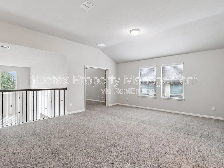 13840 Tribeca — Photo 23