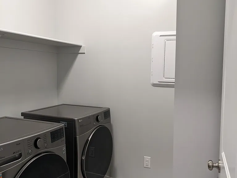3293 S Lincoln Ln — Photo 6