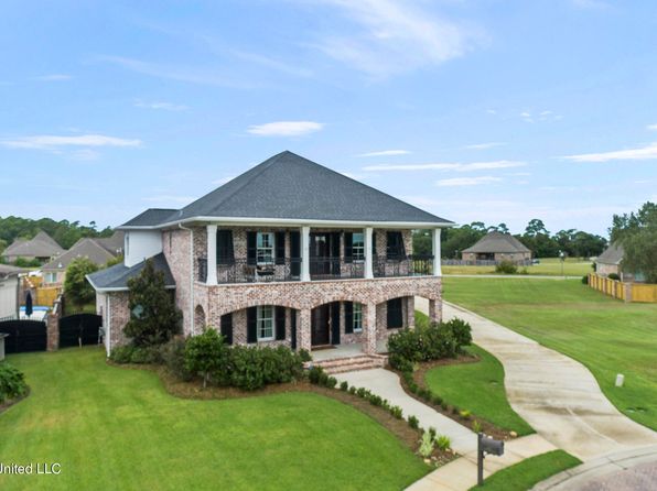 442 Goose Pointe Blvd, Biloxi, MS 39531