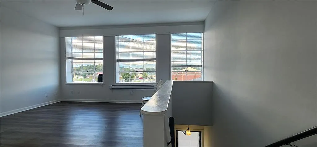 1 bed, 1.0 bath, 828 sqft, $1,450 — Photo 1