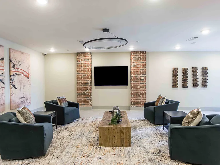 The Oliver Luxury Apartments — Photo 13