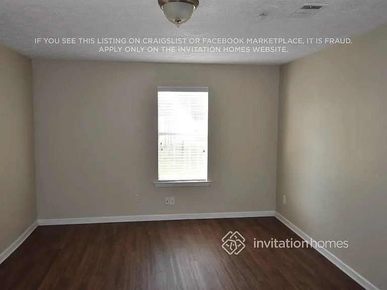 485 Rosewood Cir — Photo 5