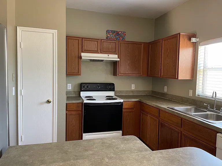 817 Greene Way — Photo 16