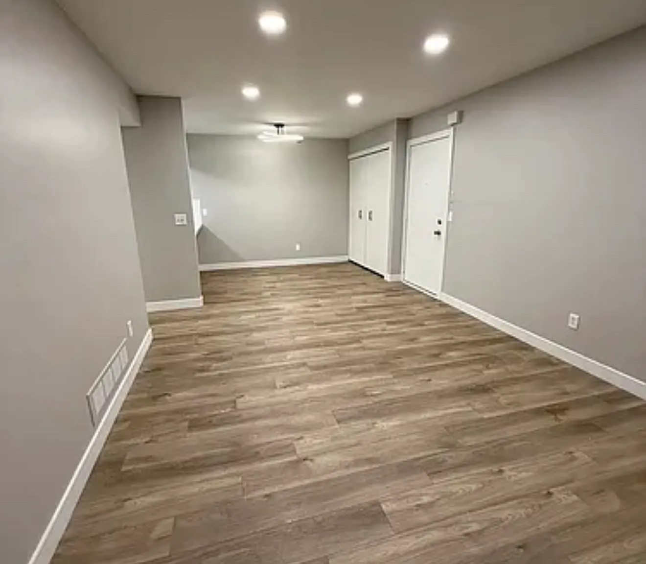 Legacy at Shoreline Apartments — Photo 2