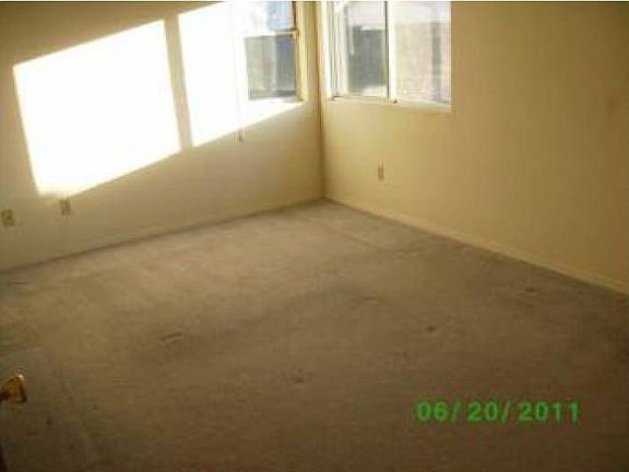 4th image of 4001 Colfax Ct