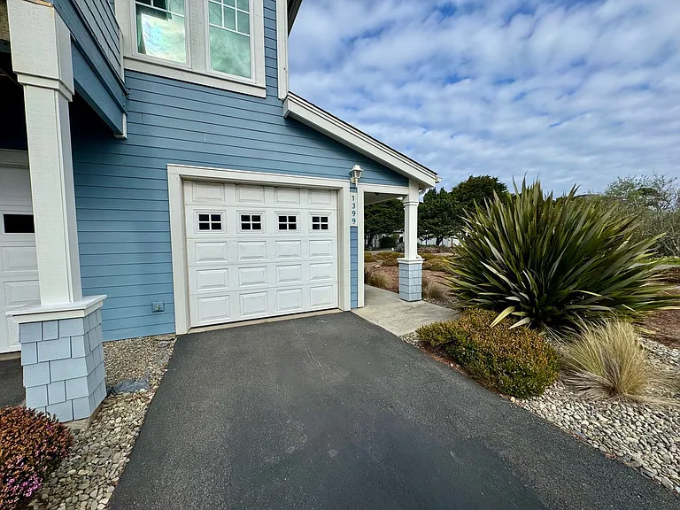 1311 Village Loop — Photo 1
