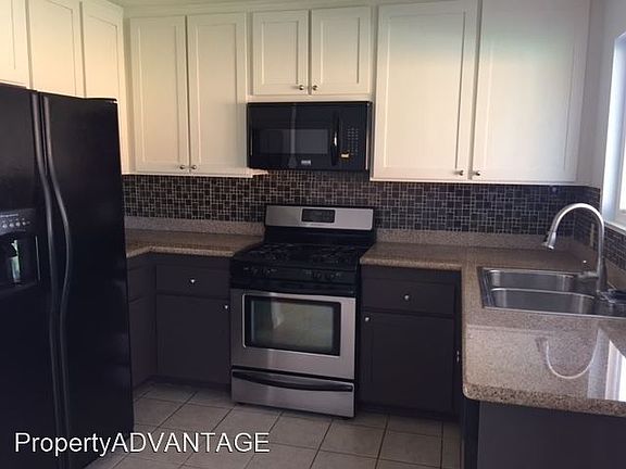 3rd image of 697 Chimney Rock Dr