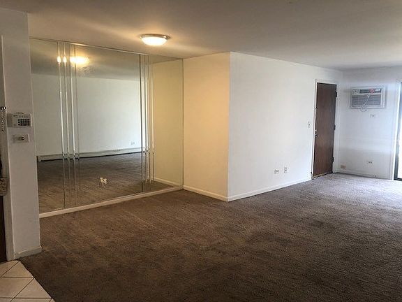 3rd image of 8525 W Catherine Ave Unit 174