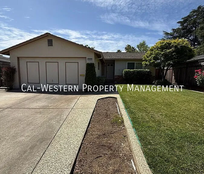 7790 Robindell Way — Photo 21