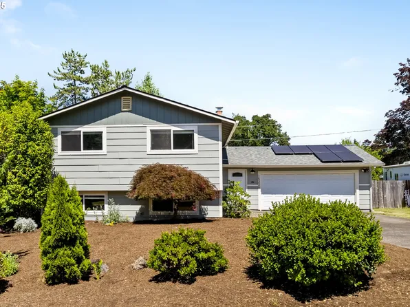 15326 SE La Marquita Way, Milwaukie, OR 97267