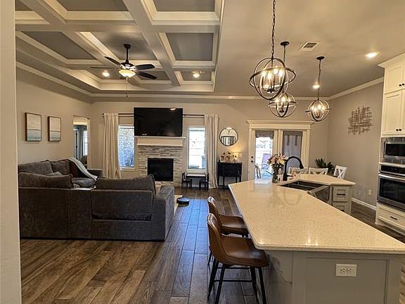 2nd image of 10105 NW 139th Cir