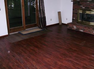 951 Surrey Ct, Edwardsville, IL