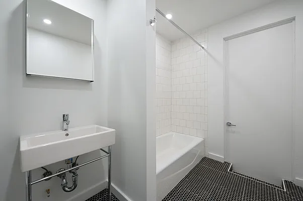 Rented by Aether Property Group | media 14