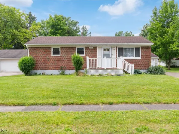 285 Berwin Pl, Munroe Falls, OH 44262