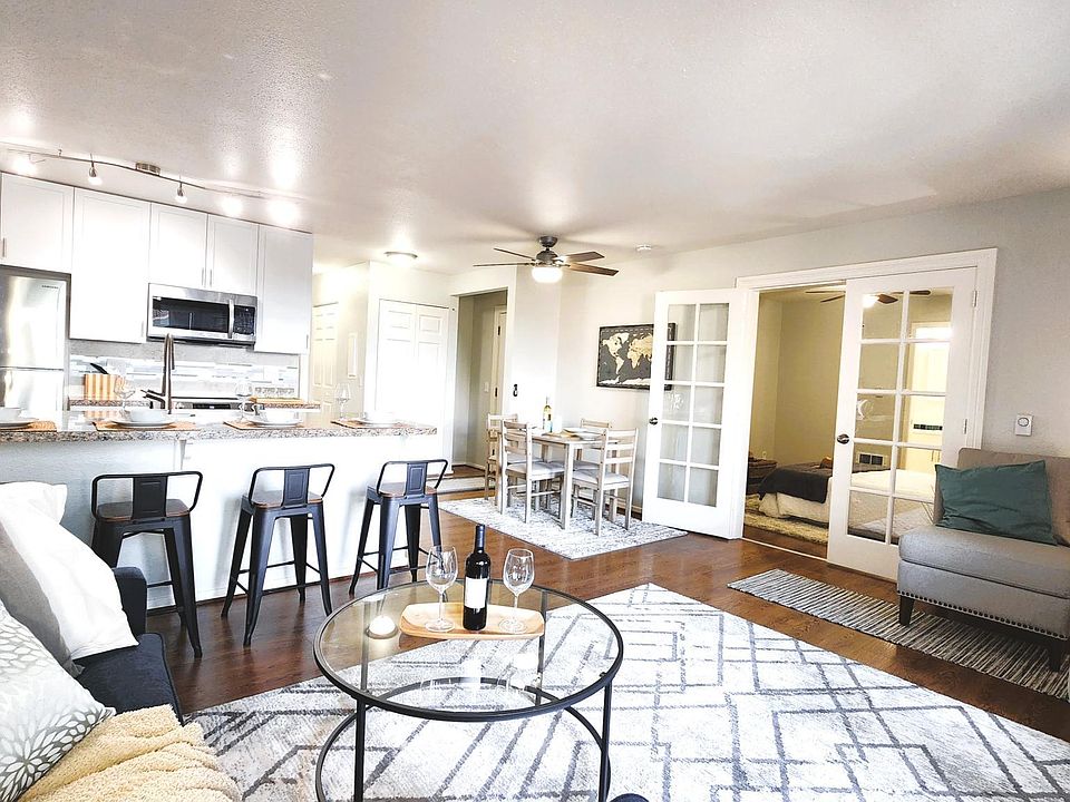 1st image of 235 Bellevue Ave E APT 403