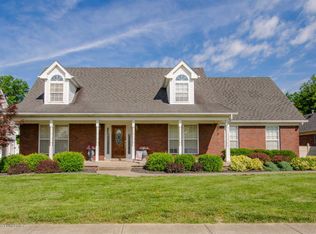 12418 Hedgeapple Way, Louisville, KY 40272