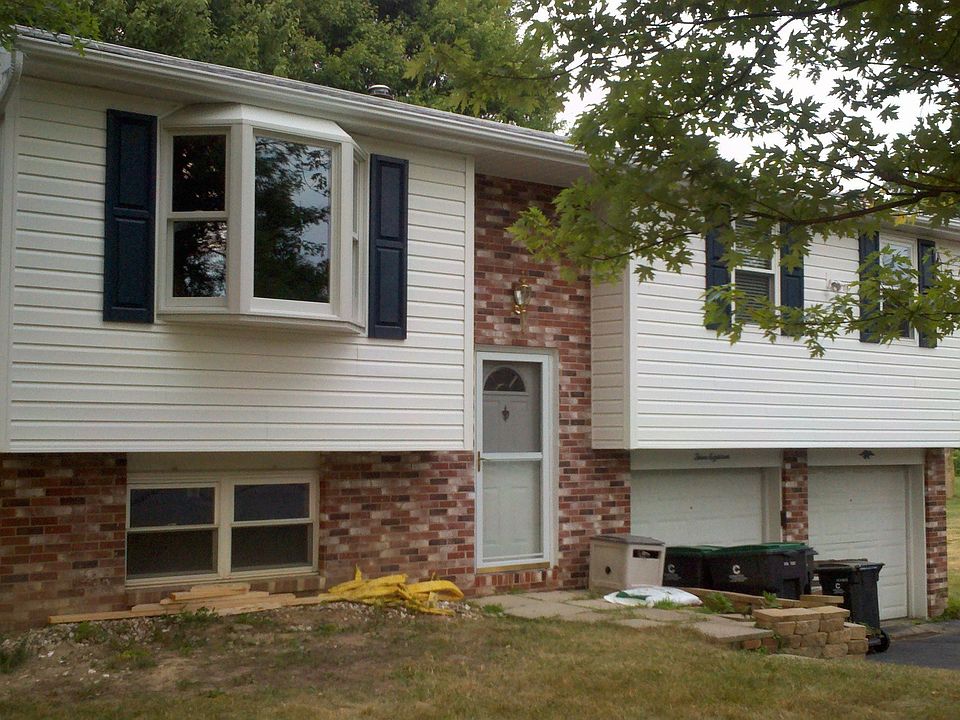 1st image of 318 Brookston Dr