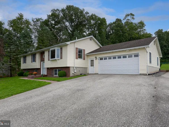 571 E Tolna Rd, Shrewsbury, PA 17361