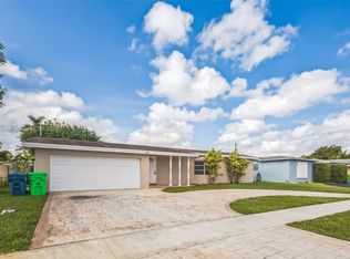 8390 NW 24th St, Sunrise, FL 33322