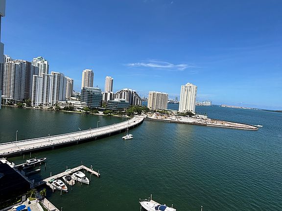 4th image of 905 Brickell Bay Dr APT 1629