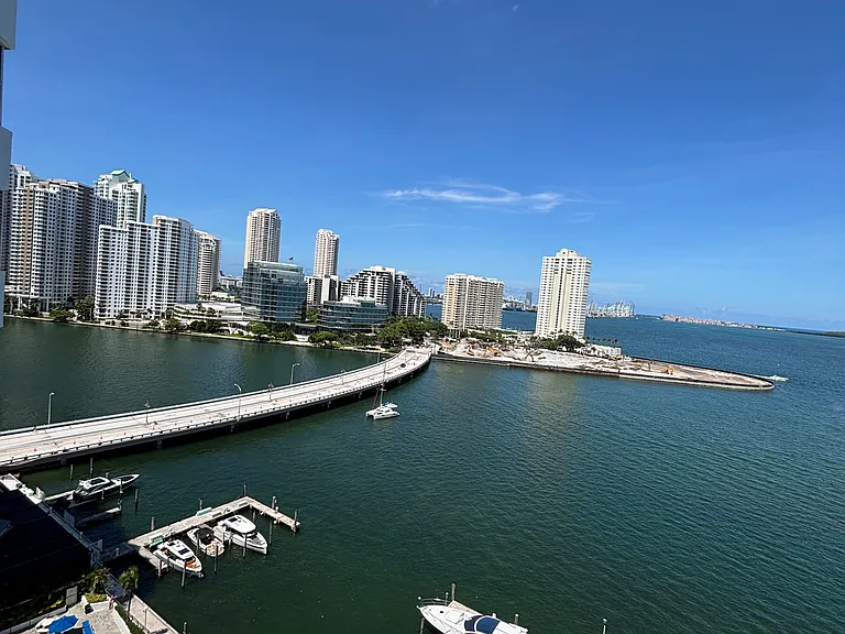 905 Brickell Bay Dr #1629 — Photo 4